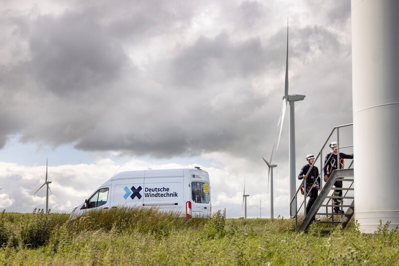 Deutsche Windtechnik servicing Senvion MM92 tubrines in the UK