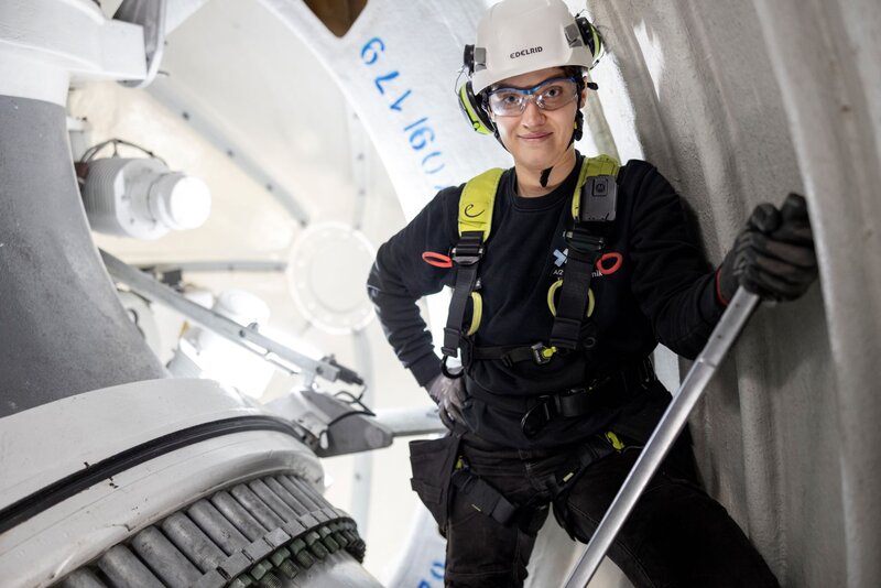 Service technician Annika at work in a wind turbine.